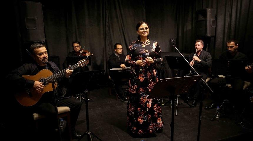 Serap Tamay ve Grup G&uuml;nberi&rsquo;den unutulmaz konser