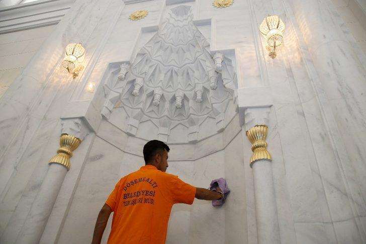 Döşemealtı Belediyesi’nin önceliği temizlik G3