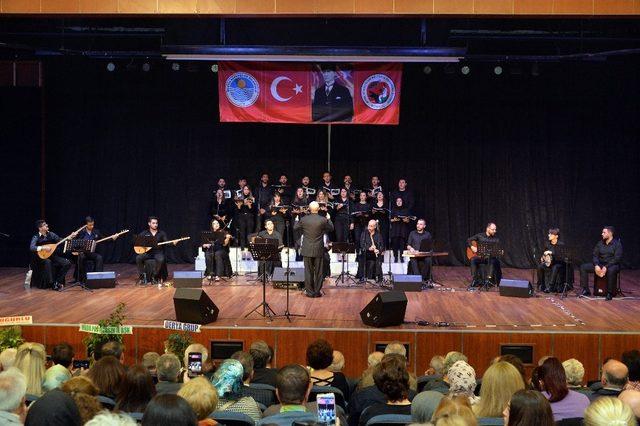 Neşet Ertaş türküleri ile Mersin’de anıldı