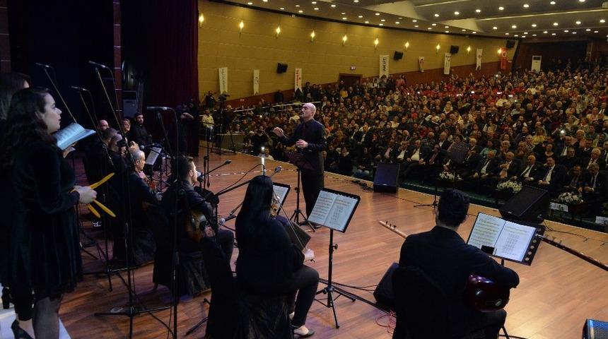 Neşet Ertaş türküleri ile Mersin’de anıldı