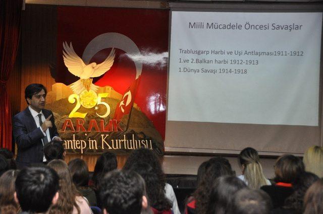 GKV’de “25 Aralık Bir Kahramanlık Destanı” Konulu Konferans