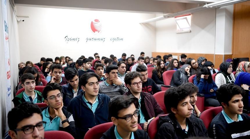 Başkan Polat, gen&ccedil;lerle buluştu