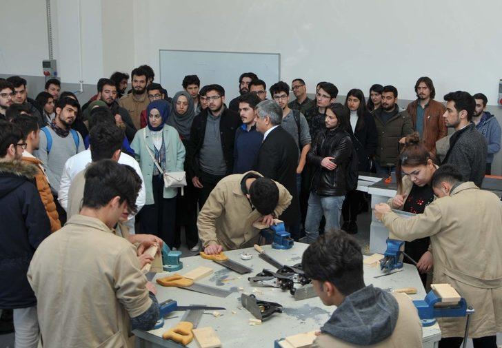 GSO Başkanı Ünverdi’den öğrencilere atölye müjdesi G1