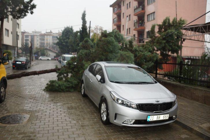 Telefon telleri, arabayı kurtardı G4