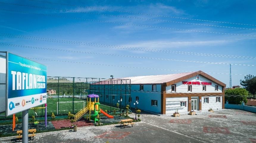 Taflan kompleksi b&ouml;lgenin bir&ccedil;ok ihtiyacını karşılıyor