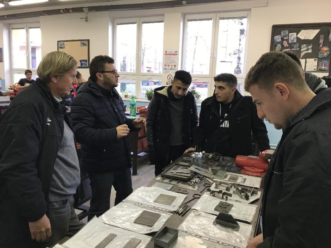 Kozluklu &ouml;ğrenciler Prag&rsquo;da staj yaptı