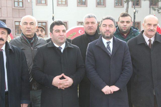 CHP, Malatya’da İsmet İnönü’yü ölüm yıl dönümünde andı