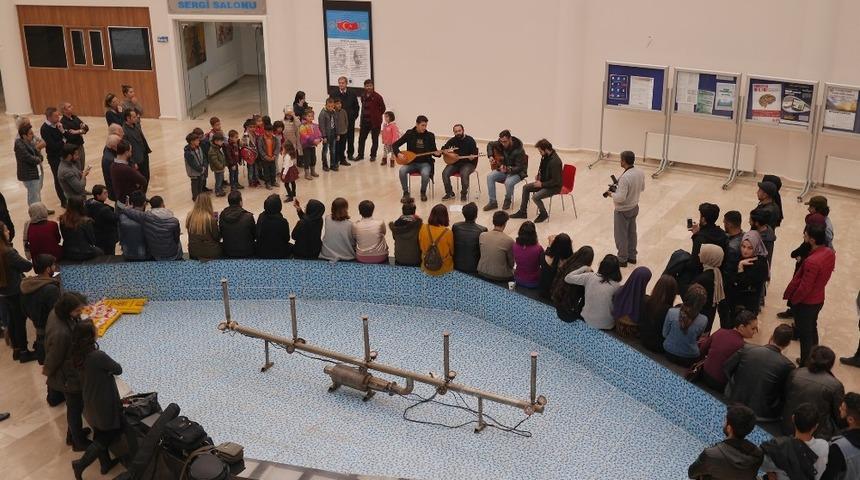 Gafarzade i&ccedil;in anlamlı sergi