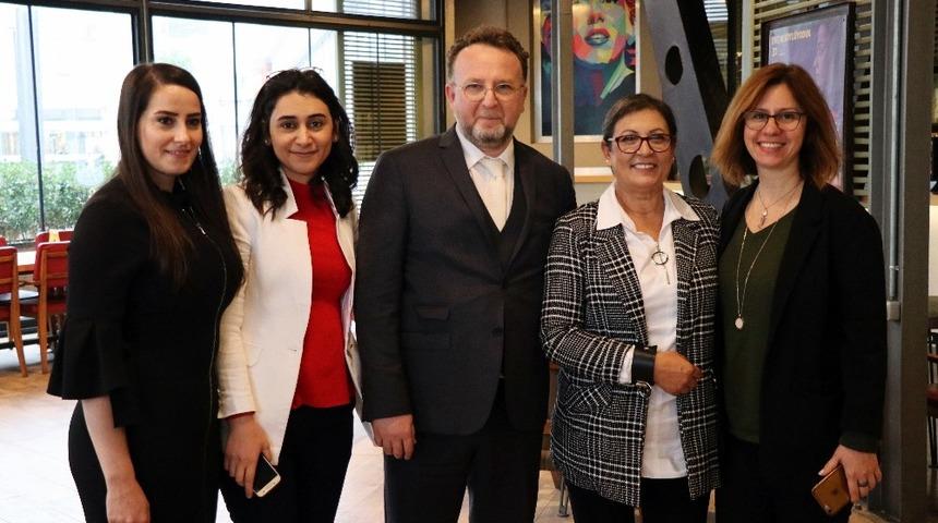 Symbol Yaşam Merkezi y&ouml;netimi basınla buluştu