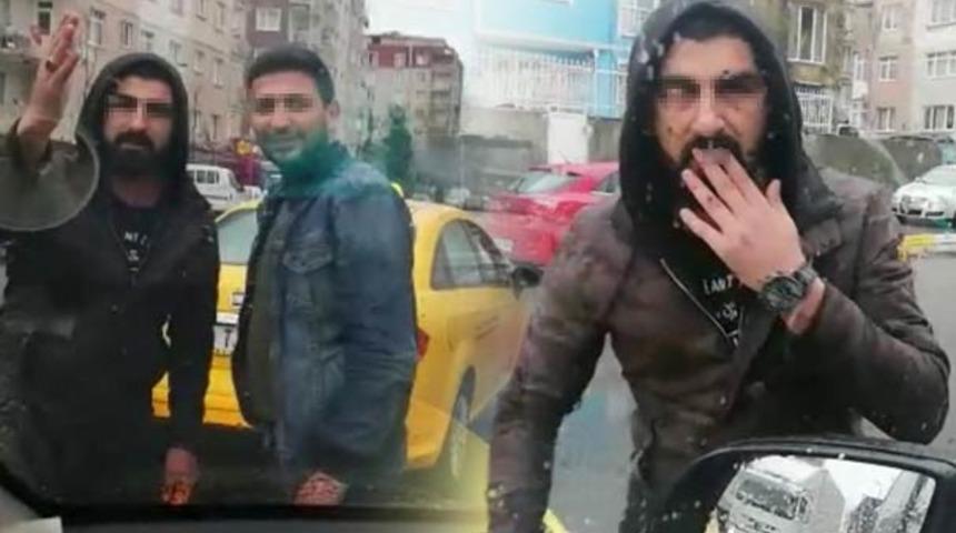 İstanbul Esenyurt'ta UBER sürücüsüne tehdit! Dehşet anları kamerada...