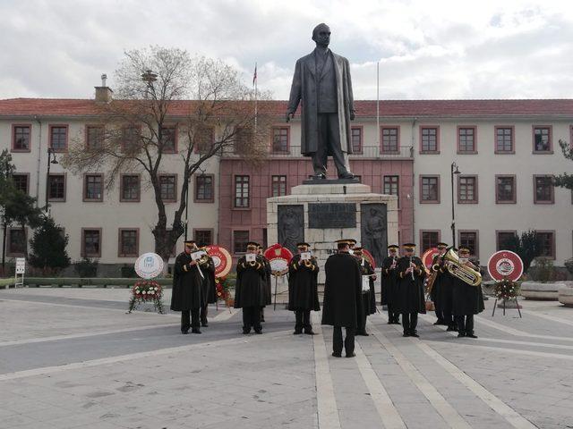 İsmet İnönü’nün 45’inci ölüm yıl dönümü