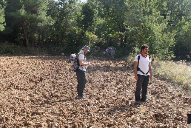 Bilim adamları Denizli'de dinozorların izini arayacak