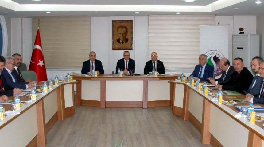 Salihli OSB m&uuml;teşebbis heyeti yılın son toplantısını yaptı