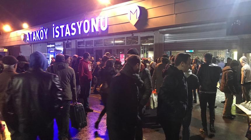 İstanbul'da metroda intihar! 