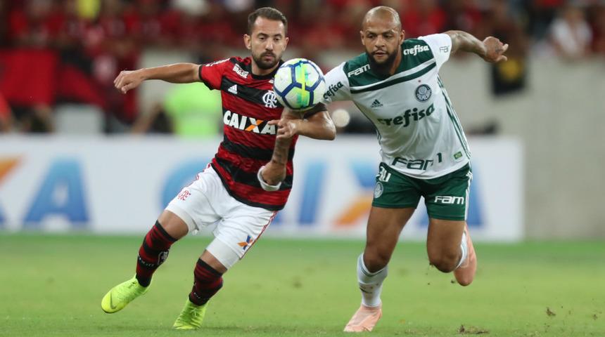 Felipe Melo Brezilya'da sezonun en gaddar futbolcusu se&ccedil;ildi