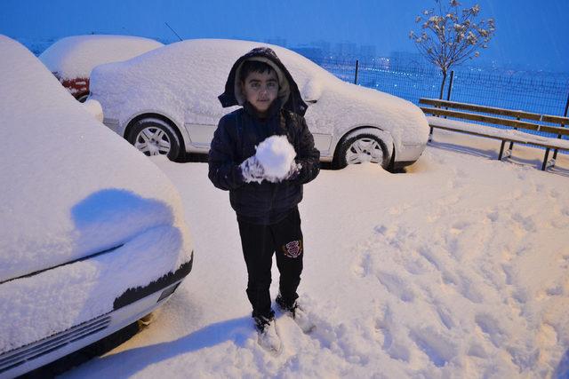 Aksaray ve Karaman'da eğitime kar engeli