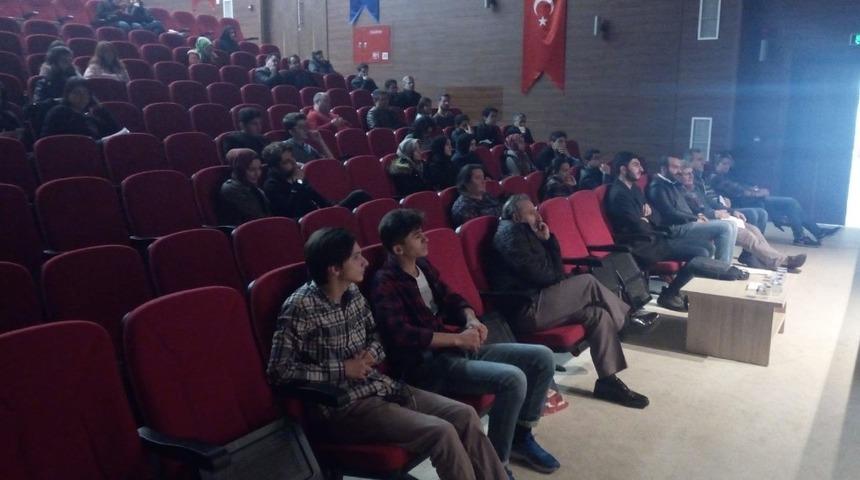 Bu okulda tecr&uuml;beler paylaşılıyor