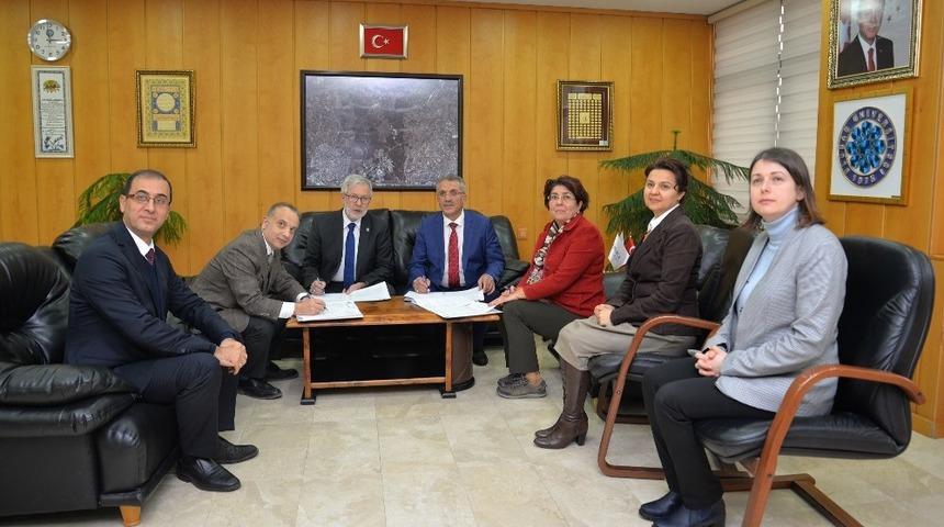 Uludağ Üniversitesi’ni seçen öğrenciler bursa doyacak