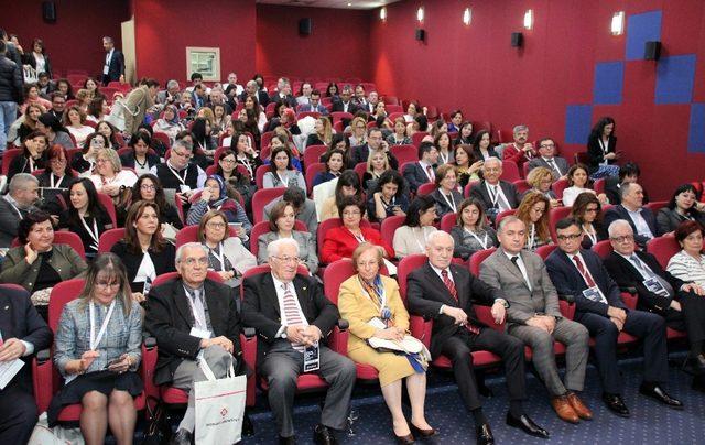 Çocuklarda böbrek nakli kursu Adana’da yapıldı