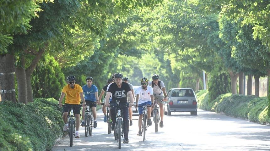 Yeşil &uuml;niversite: Ege