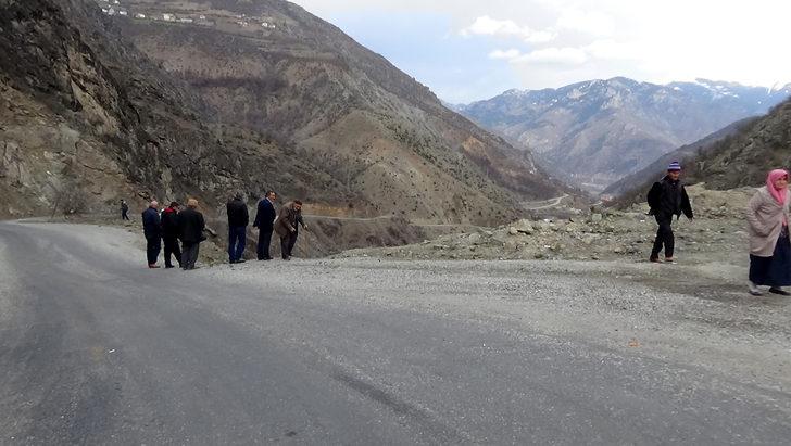 Gümüşhane'deki 'ölüm yolu' vatandaşların korkulu rüyası oldu G2