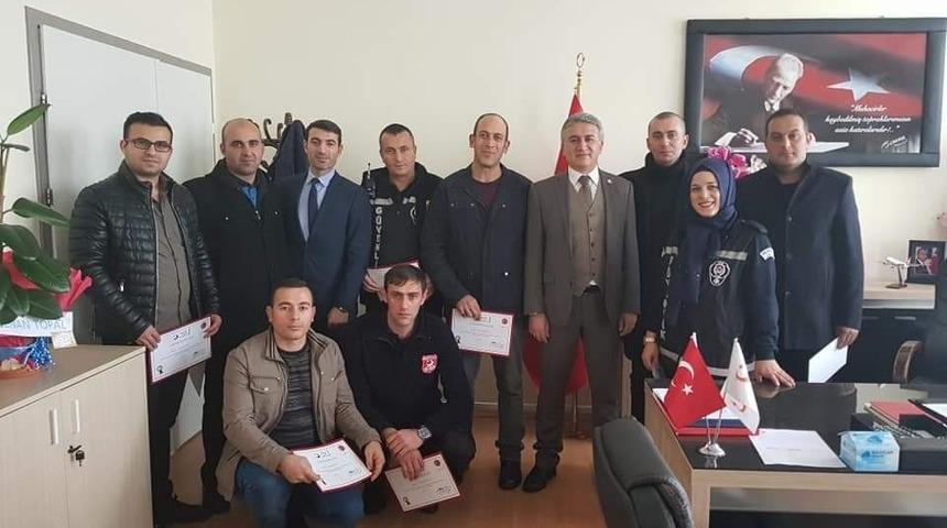 G&ouml;&ccedil; idaresi Aşkale Geri G&ouml;nderme Merkezi&rsquo;nden başarılı personellere &ouml;d&uuml;l