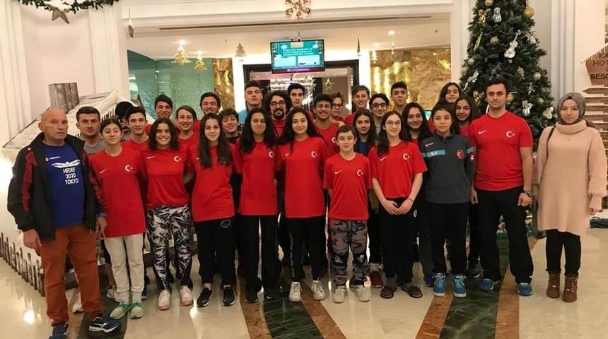 Denizi olmayan şehrin şampiyon y&uuml;z&uuml;c&uuml;leri