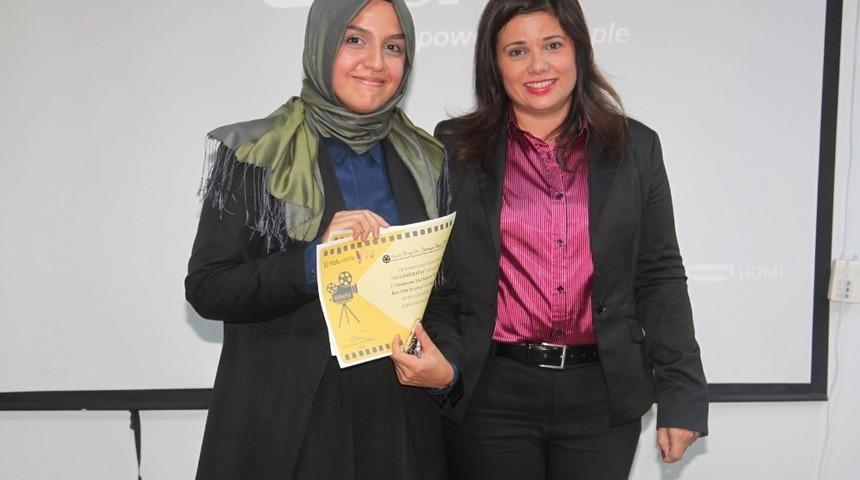 &ldquo;Geleceğin Akademisyenleri Medyaya Bakıyor&rdquo; projesi kitap oldu