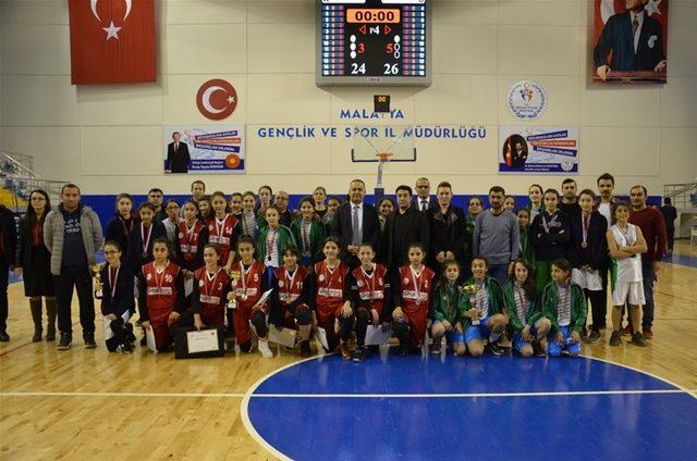 Okullararası Basketbol Yıldızlar müsabakaları sona erdi