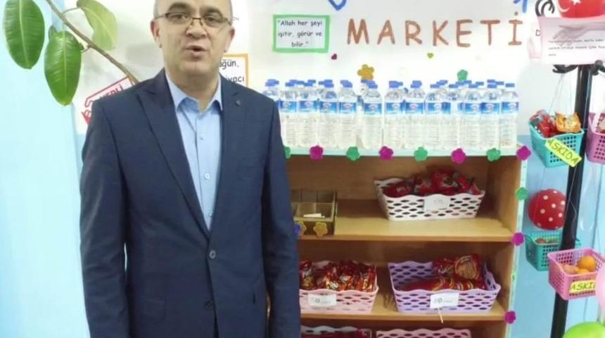 &Ouml;ğrenciler d&uuml;r&uuml;st alışverişi bu market ile &ouml;ğreniyor