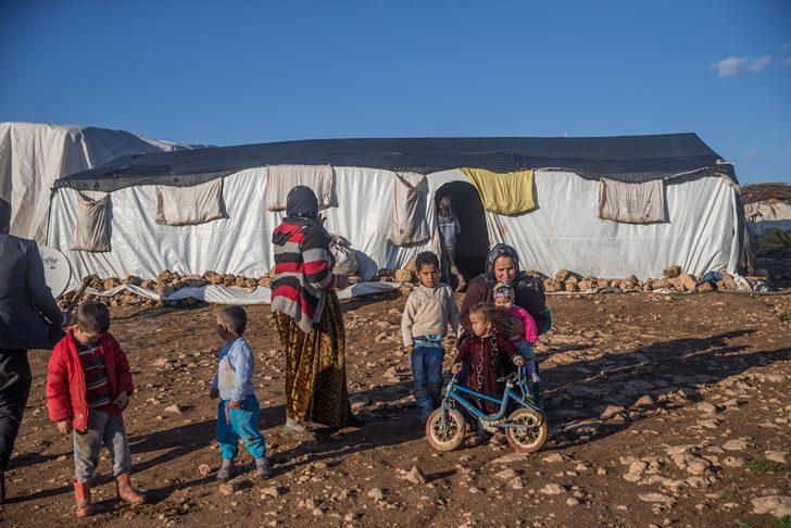 Göçebe hayatların çadırda çetin kışı  G3