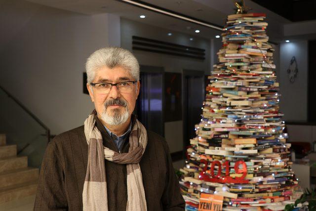 Kitaplardan yılbaşı ağacı geleneği s&uuml;rd&uuml; 1