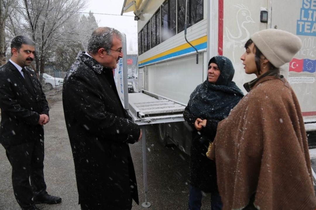 Vali Toraman&rsquo;dan İl G&ouml;&ccedil; İdaresi M&uuml;d&uuml;rl&uuml;ğ&uuml;&rsquo;ne ziyaret