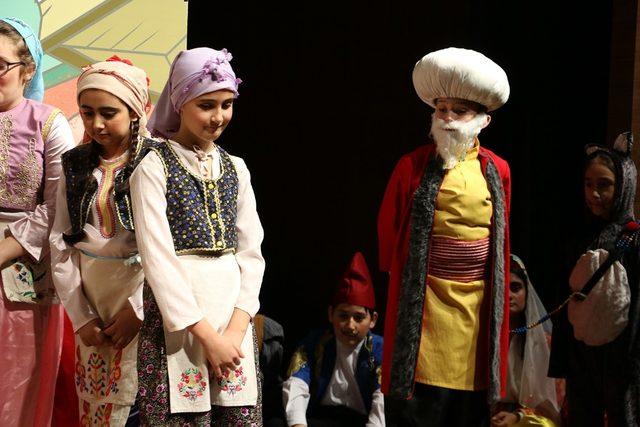 ‘Nasreddin Hoca’ isimli tiyatro vatandaşın beğenisini topladı