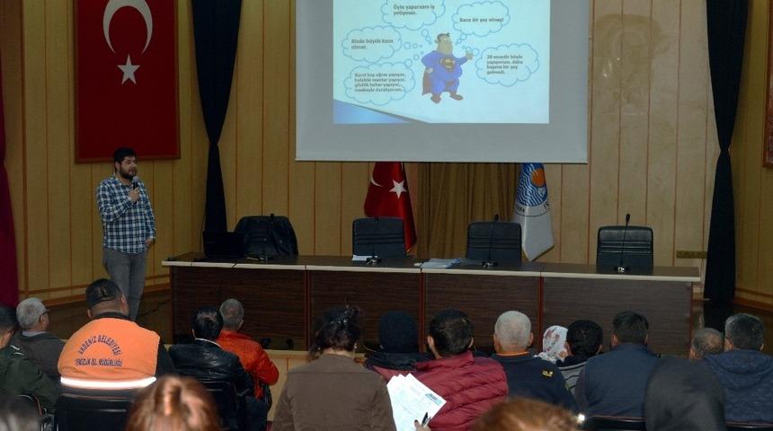 Akdeniz Belediyesi personeline iş g&uuml;venliği eğitimi