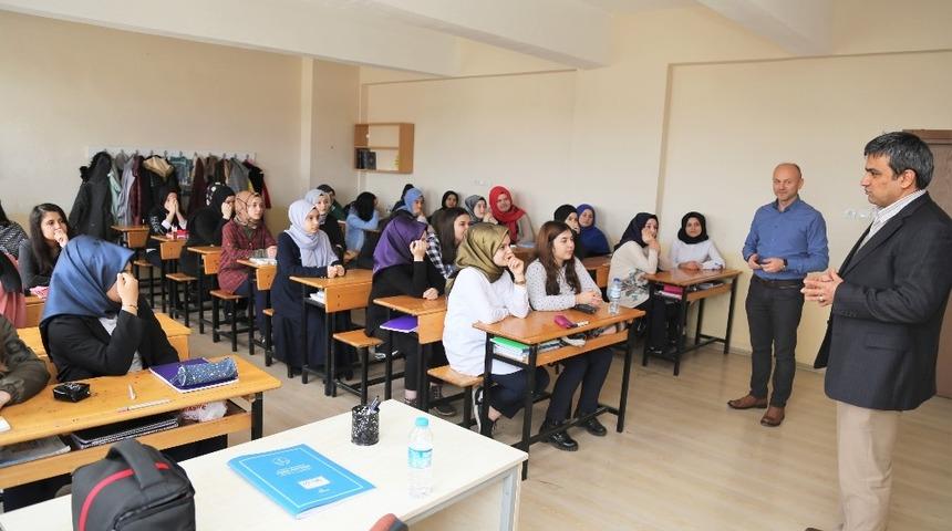 &Ouml;ğrencilere g&uuml;venli gıda eğitimi