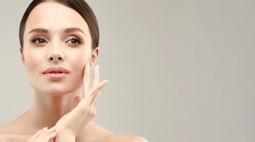 Ameliyatsız y&uuml;z gen&ccedil;leştirme teknikleri: Işık ve dinamik dolguyla gen&ccedil;leşme 