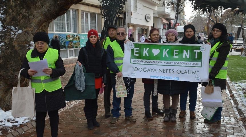 Temiz bir &ccedil;evre i&ccedil;in bez &ccedil;anta ve file kullanalım