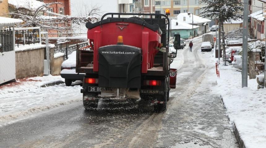 Odunpazarı&rsquo;nda karla m&uuml;cadele seferberliği başladı