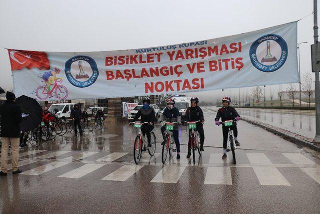 Gaziantep’te bisiklet yarışmasına yoğun katılım