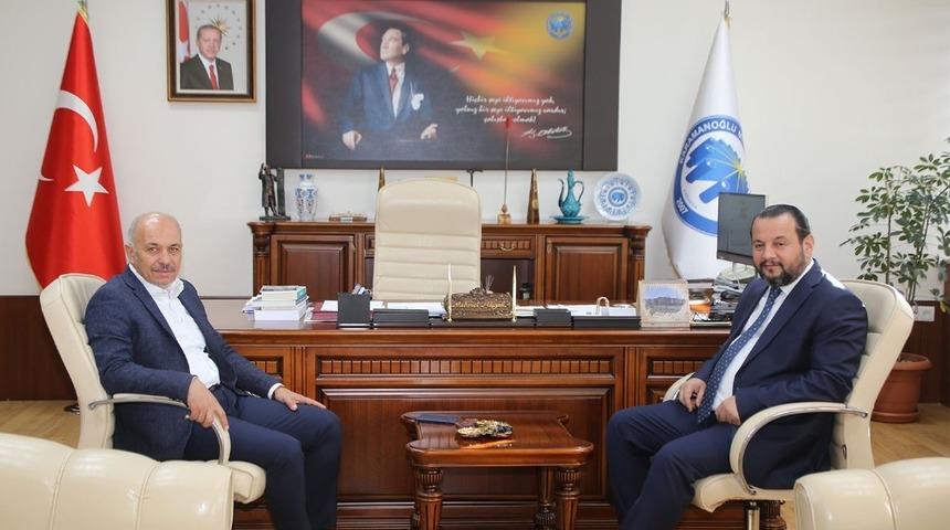 Karaman&rsquo;da &uuml;niversite ile belediye tarafından &ouml;d&uuml;ll&uuml; hikaye yarışması d&uuml;zenledi