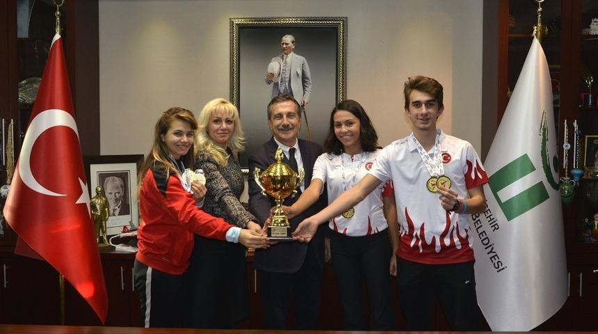 Tarih yazan tekvandoculardan Ata&ccedil;&rsquo;a ziyaret