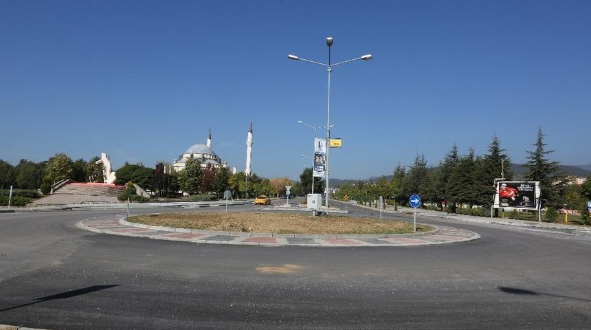 Başkan Alaaddin Yılmaz: &ldquo;Belediyemizin imkanlarıyla bin 200 kilometre yeni yola kavuştuk&rdquo;