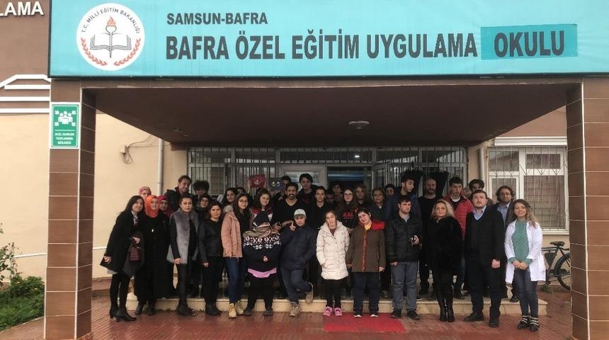 &Ouml;ğrenciler &ldquo;Aramızda Engel Yok" projesinde buluştu