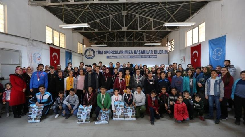 Şahinbey&rsquo;de havalı t&uuml;fek ve tabanca atış m&uuml;sabakaları d&uuml;zenledi