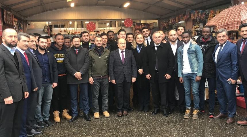 Protokol &uuml;yeleri uluslararası &ouml;ğrencilerle buluştu