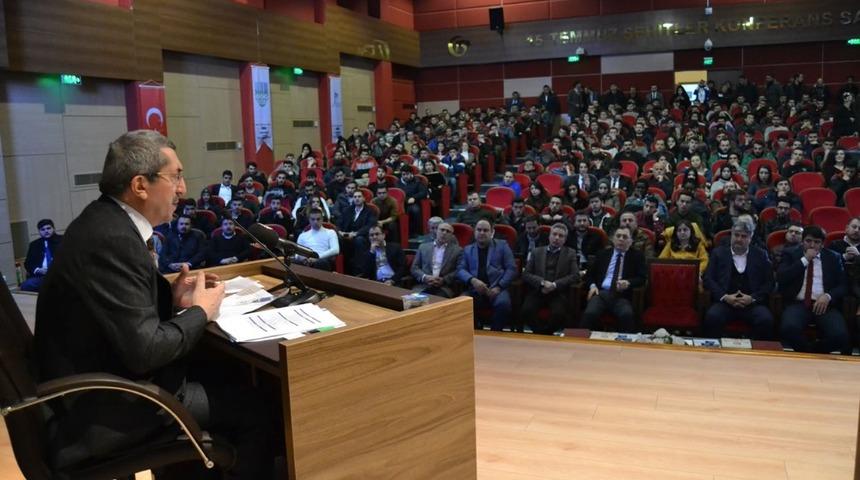 Vergili, &uuml;niversiteli &ouml;ğrencilerle bir araya geldi