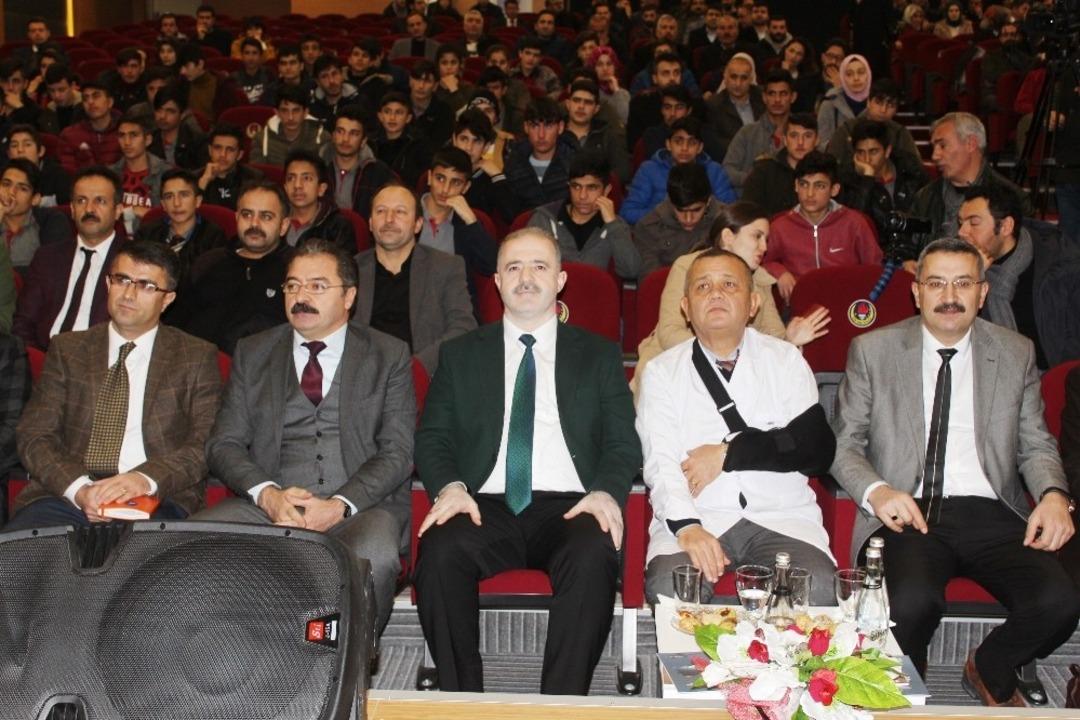 Van&rsquo;da &ldquo;&Ccedil;ocuk İş&ccedil;iliği ile M&uuml;cadele&rsquo;&rsquo; konferansı