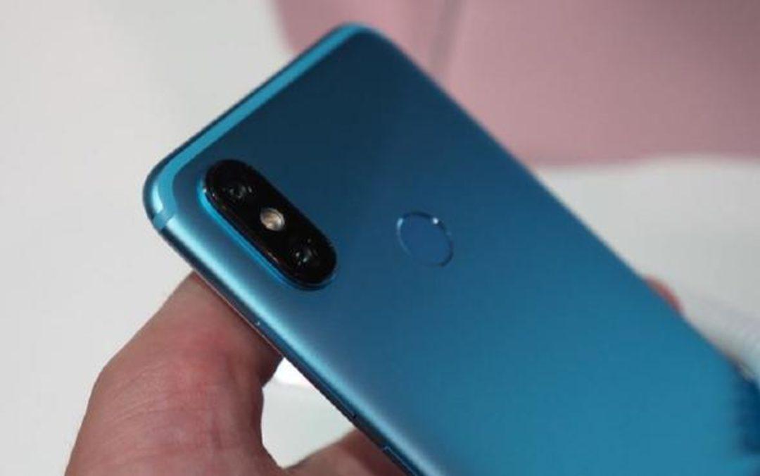 Redmi a2 blue. Xiaomi mi a2 Blue. Xiaomi mi a2 Lite Blue. Xiaomi mi a2 Lite синий. Xiaomi mi a2 голубой.