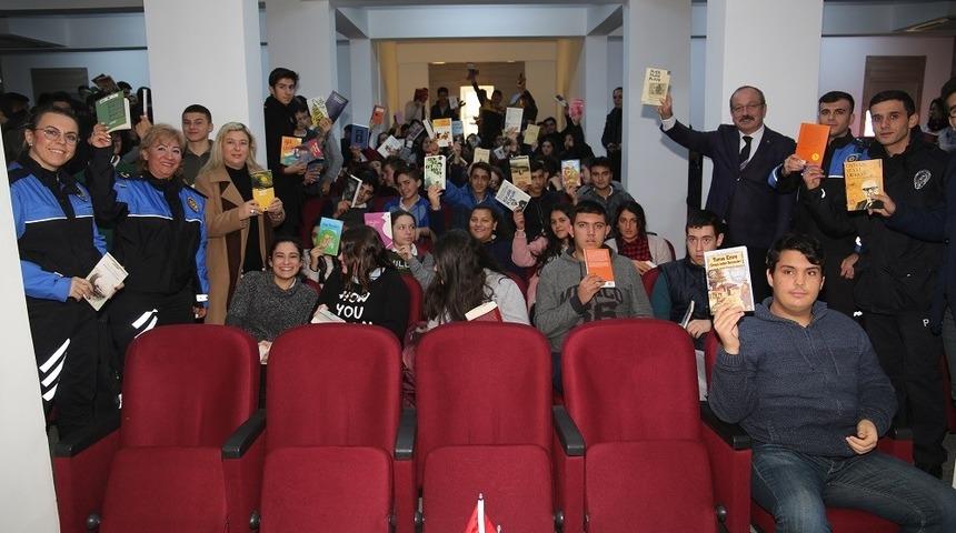 Emniyet M&uuml;d&uuml;rl&uuml;ğ&uuml;nden eğitime destek &ccedil;alışmaları